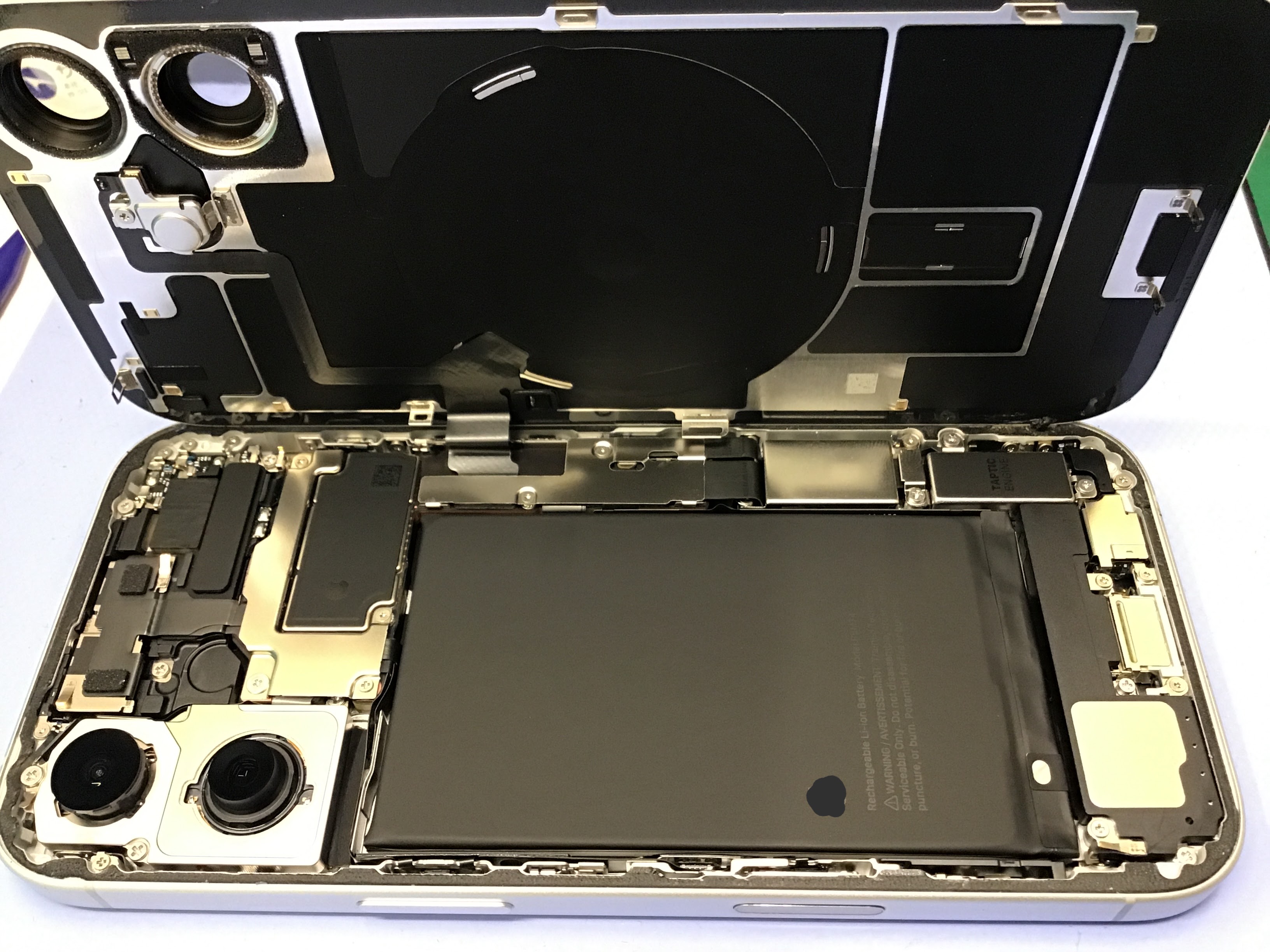iPhone17修理　データをそのまま・最短即日修理のスマホ修理工房八王子オクトーレ店にご相談ください！