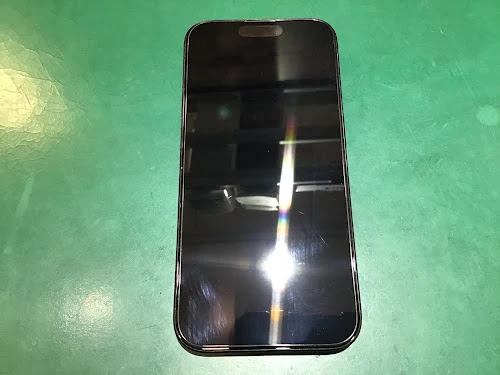 iPhone 15 Proのバッテリー交換でストレス解消！快適な持ちを取り戻す精密施工手順