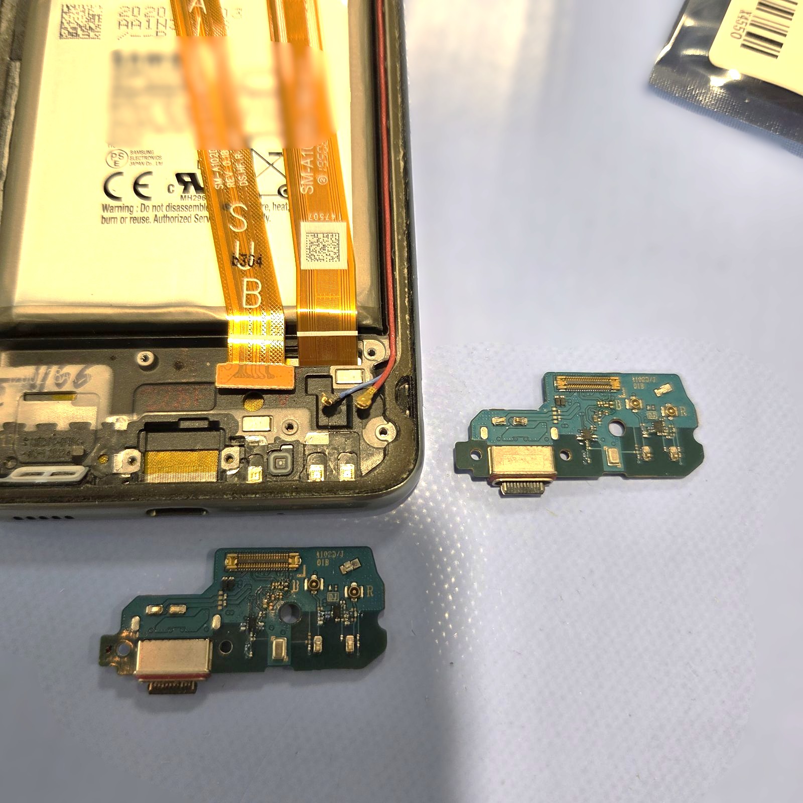 【Galaxy A20】充電口の交換をさせていただきました｜スマホ修理工房 秋津店