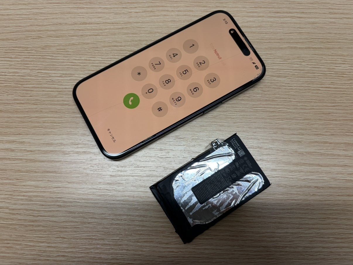 iPhone16バッテリー交換完了後の電源確認(横浜関内対応)