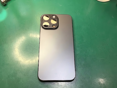 スマホのバッテリー交換なら、スマホ修理工房港北TOKYU S.C.！