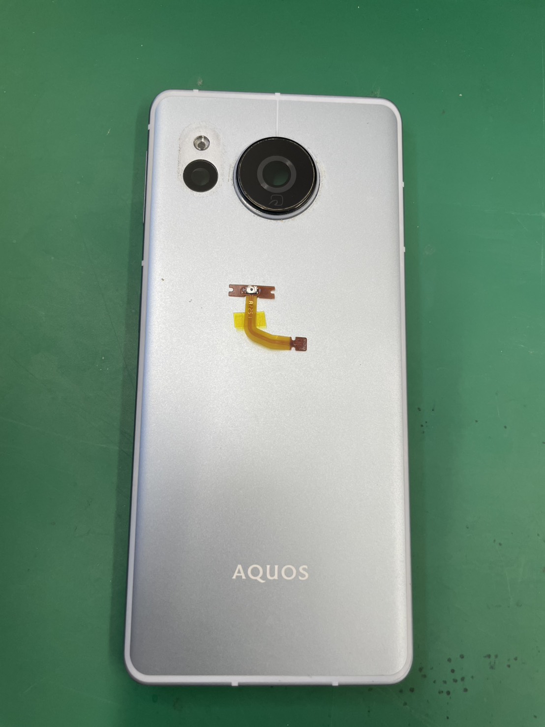 AQUOS　sense7電源ボタン修理！！押した感覚のないボタンは直せる・・・？-スマホ修理工房北朝霞店-