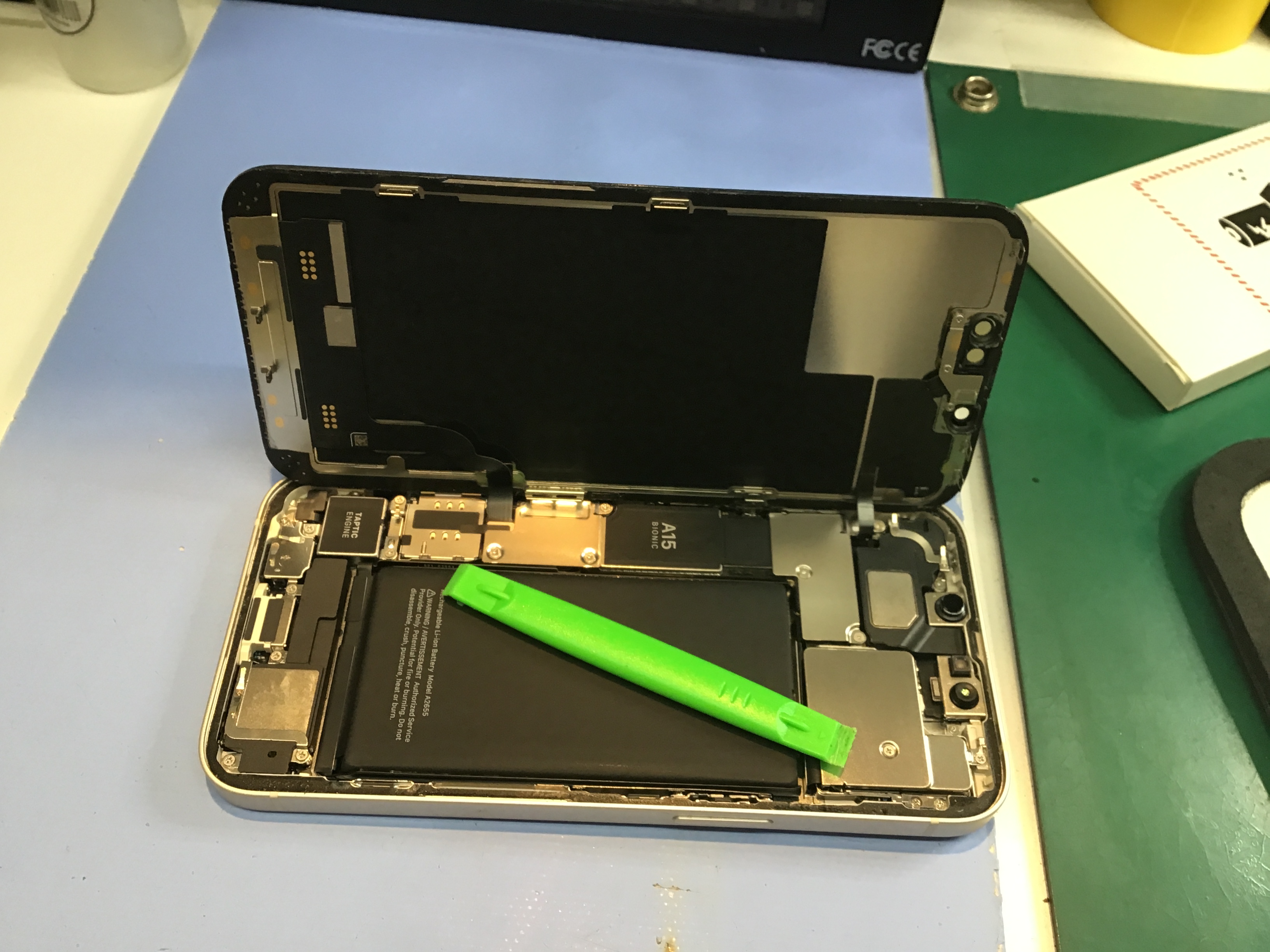 iPhone13のバッテリー交換は、データそのまま・即日修理のスマホ修理工房京王聖蹟桜ヶ丘ショッピングセンターB館店へ！