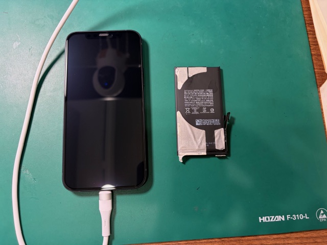 神戸市からお越しのお客様よりiPhone12のバッテリー交換をご依頼いただきました！