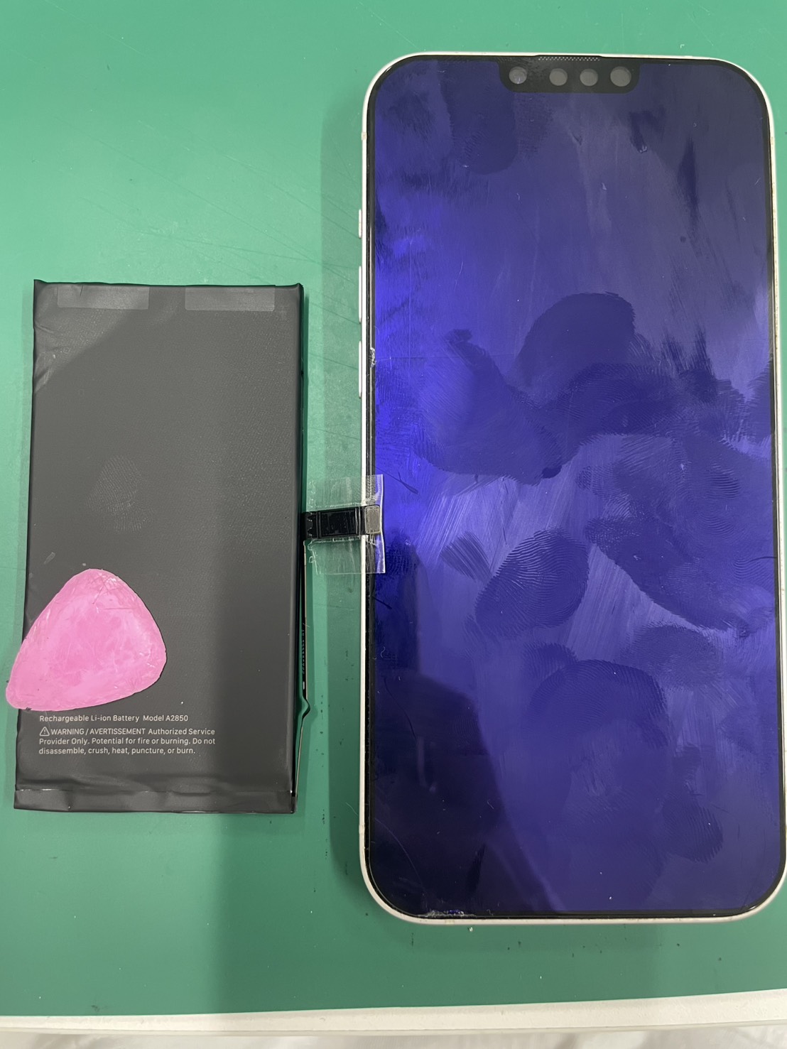 iPhone14Plusのバッテリー交換！べってりーの減りが早いときはバッテリー交換で改善可能！！