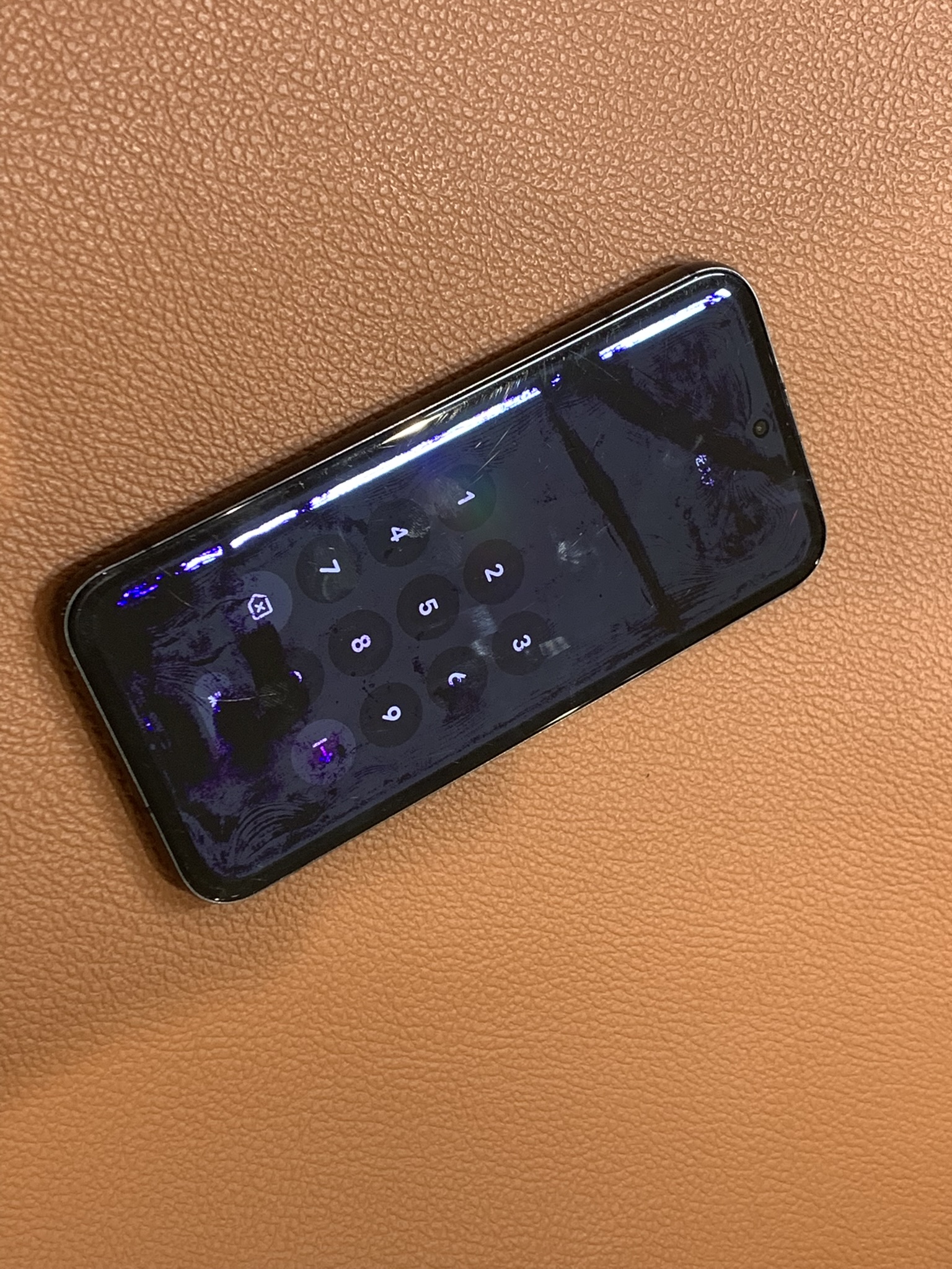 液晶不良になってしまったPixel8a(ピクセル)の画面交換修理を承りました
