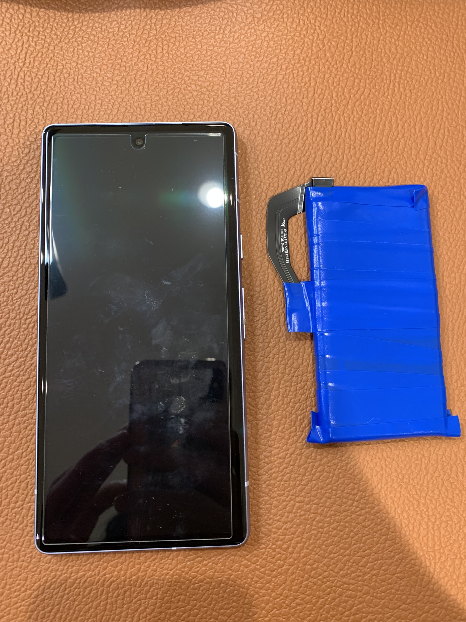 バッテリーが膨張してしまったPixel7a（ピクセル）のバッテリー交換承りました！！