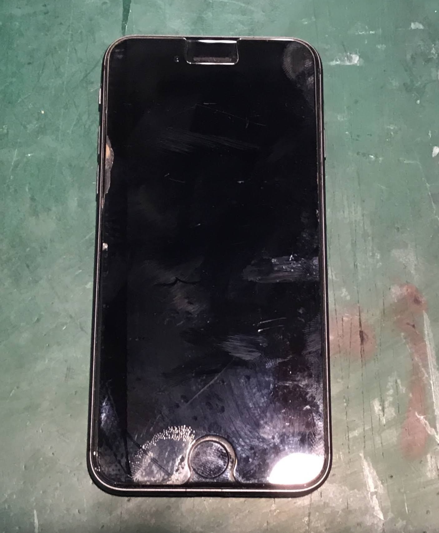 iPhone8】バッテリー交換をさせていただきました｜スマホ修理工房 秋津