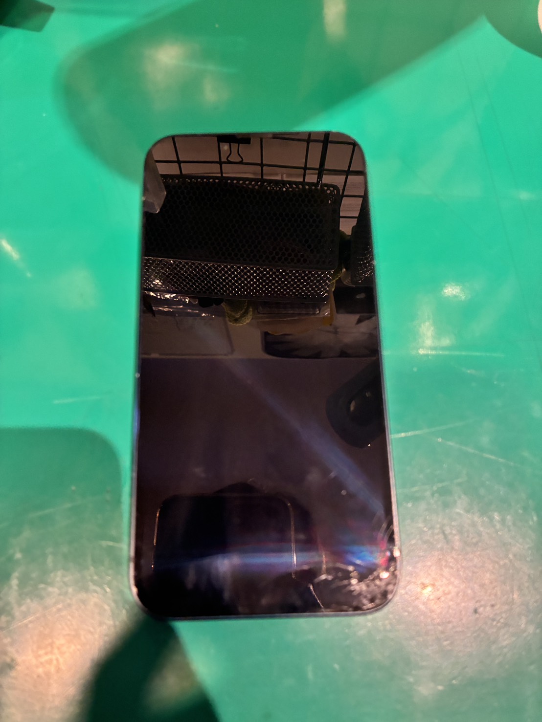iPhone 14の画面交換を承りました！急に画面が割れてしまった時は当店にお任せください！【スマホ修理工房 調布パルコ店】