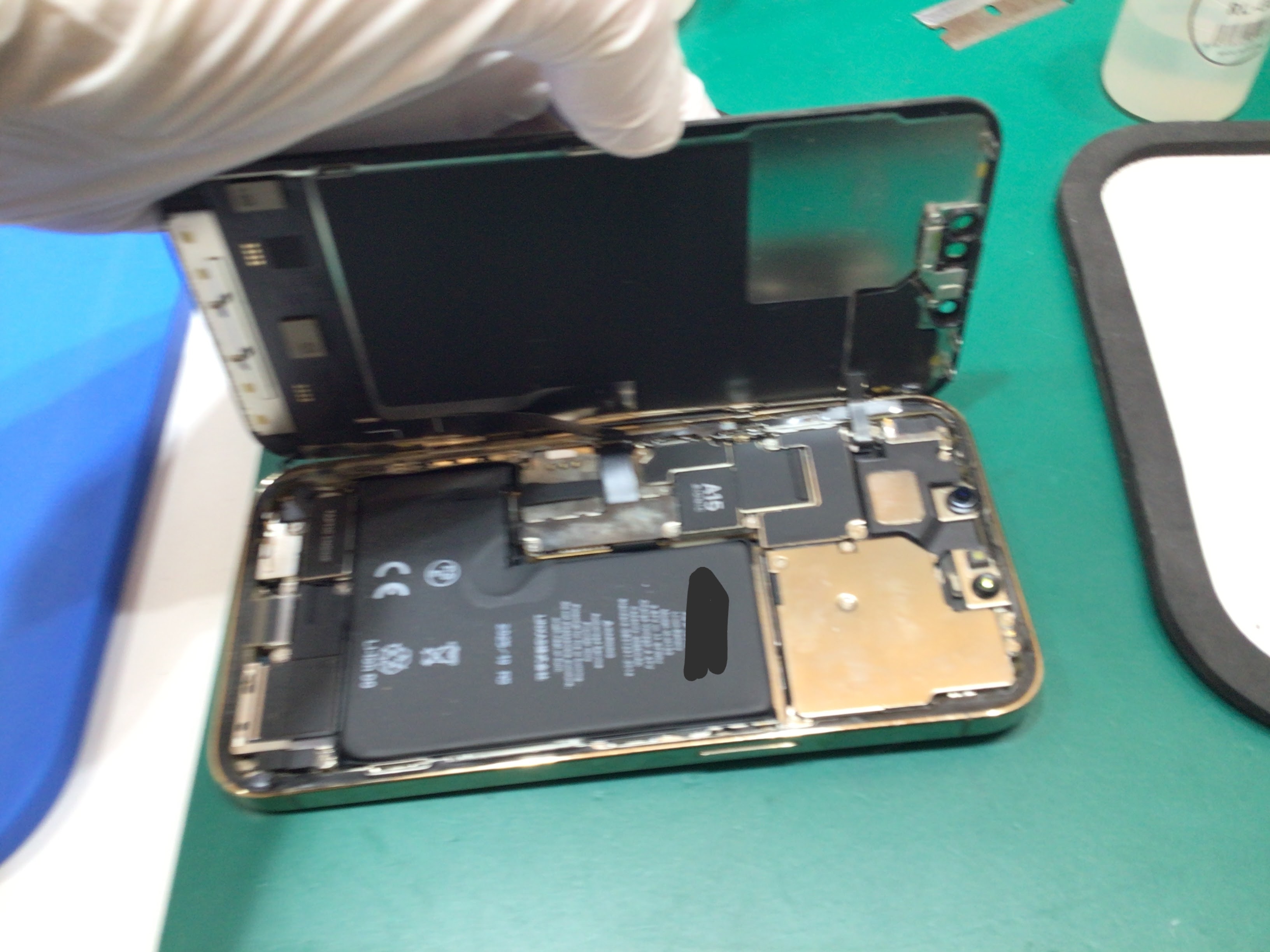 【イーアス高尾】iPhone13Proのバッテリー交換（データそのまま！）｜電池がすぐ減る症状を最短60分で改善