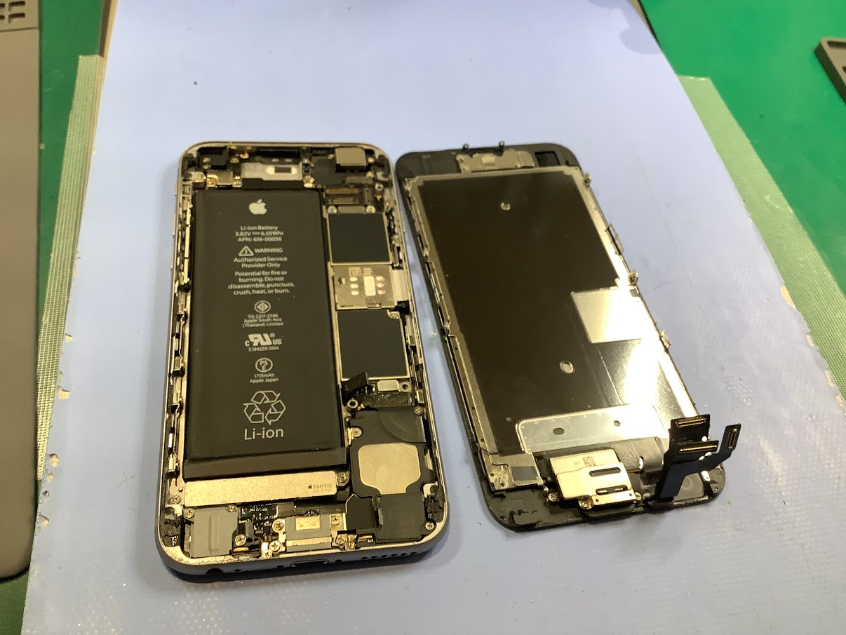 iPhone6Sのバッテリー交換ならデータをそのまま・最短即日修理のスマホ修理工房ラザウォーク甲斐双葉店へ！