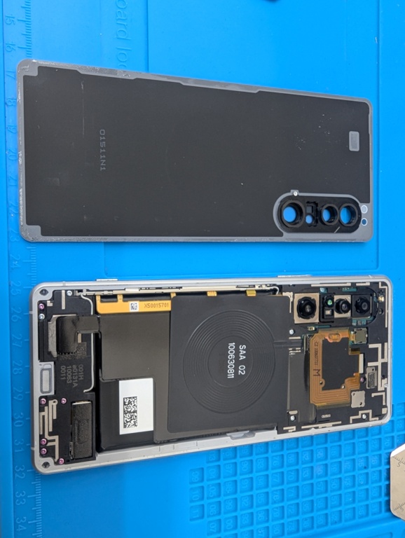 Xperia 1 Ⅱ（エクスペリア ワン マークツー）のバッテリー交換ならスマホ修理工房へお任せください☆