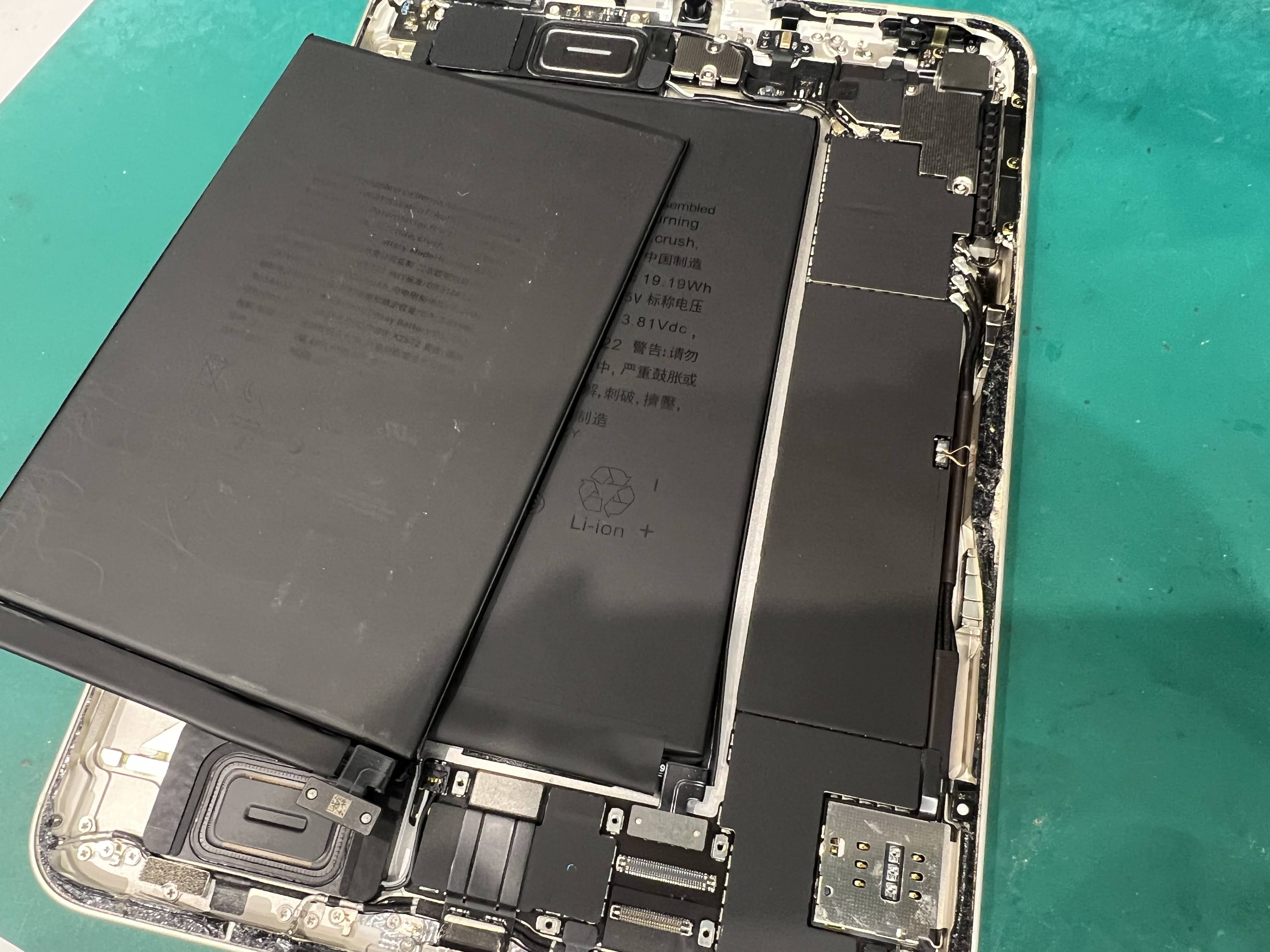 iPad mini 6が突然シャットダウンする！バッテリー交換修理のご案内