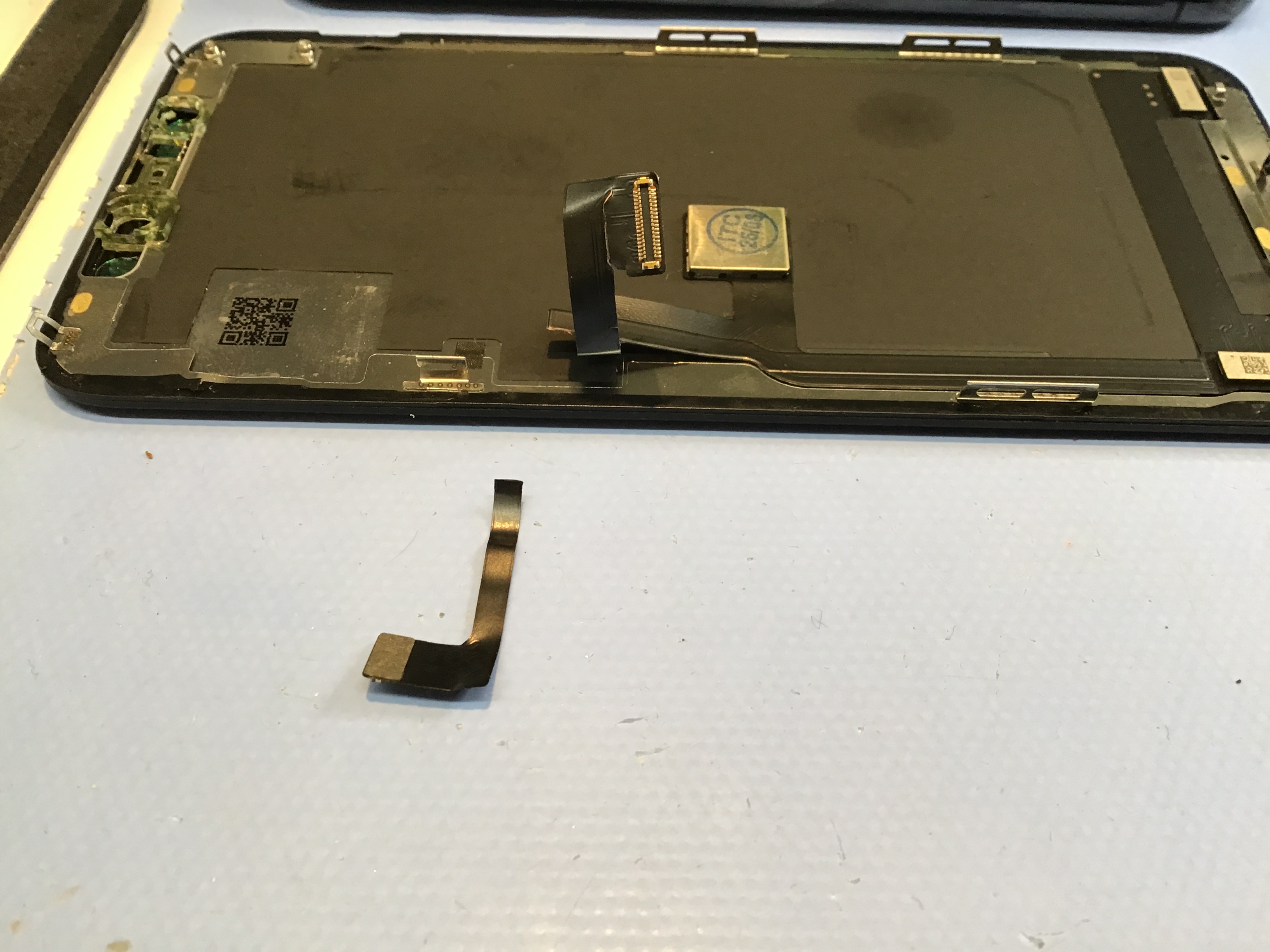 iPhone11Proのバッテリー交換は、データそのまま・即日修理のスマホ修理工房京王聖蹟桜ヶ丘ショッピングセンターB館店へ！