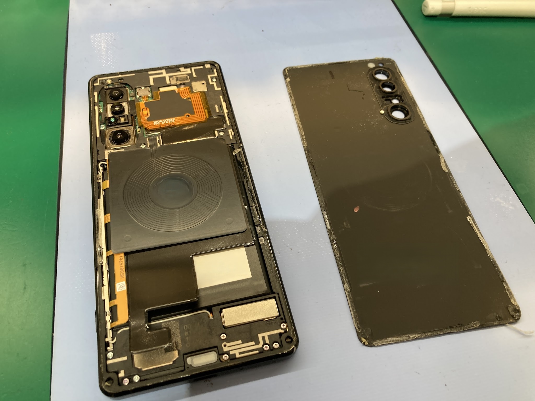 スマホ修理工房 ウイング上大岡店です。