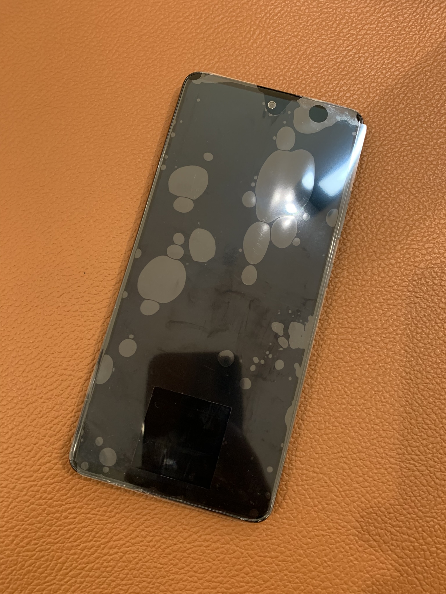 ガラスが割れてしまったGalaxyA51（ギャラクシー）の画面交換修理を承りました
