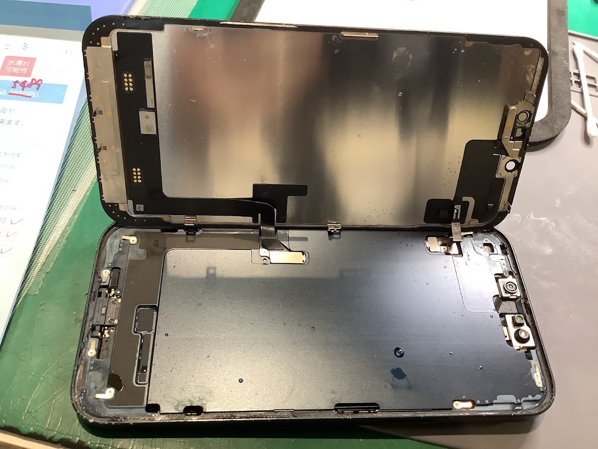 iPhone15ProMaxの水没ならデータをそのまま・最短即日修理のスマホ修理工房港北TOKYU S.C.店へ！