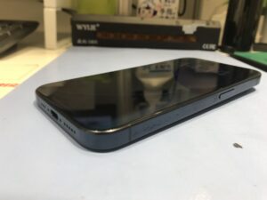 iPhone13Proの画面交換ならデータをそのまま・最短即日修理のスマホ修理工房八王子オクトーレ店へ