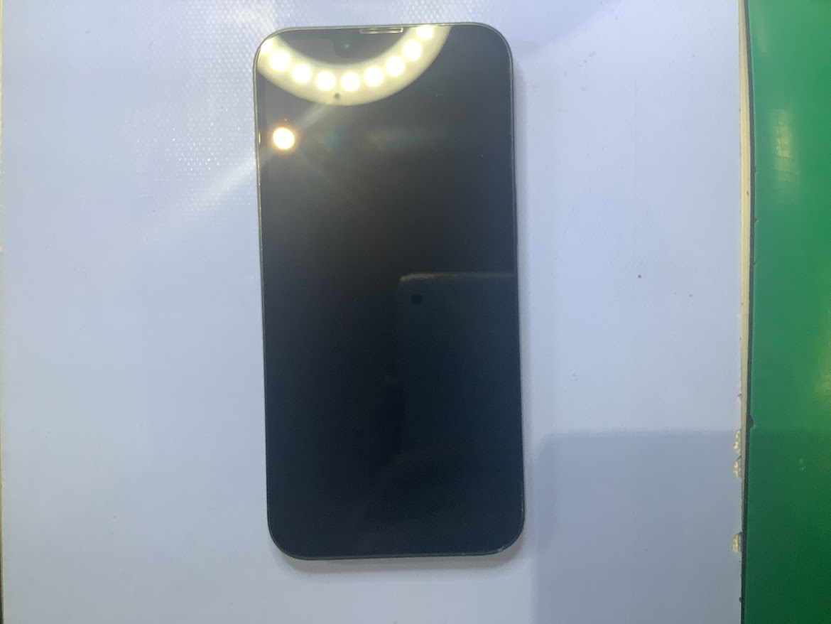 iPhone15のバッテリー交換ならデータをそのまま・最短即日修理のスマホ修理工房グランデュオ蒲田店へ