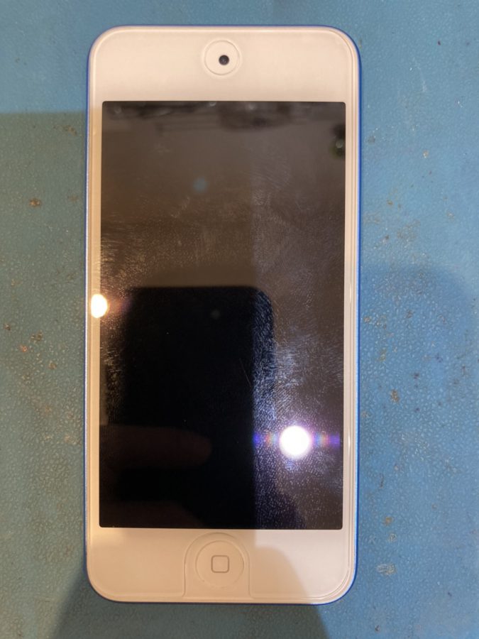 iPodtouch6を充電しても電源が入らない...そんなときはスマホ修理工房 広島パルコ新館店へ！