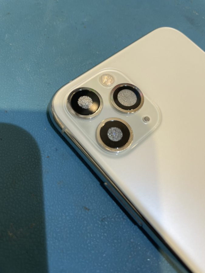 iPhone11Pro(アイフォン11プロ)のカメラが曇ってしまった......そんなときは広島市内最安値で修理が可能