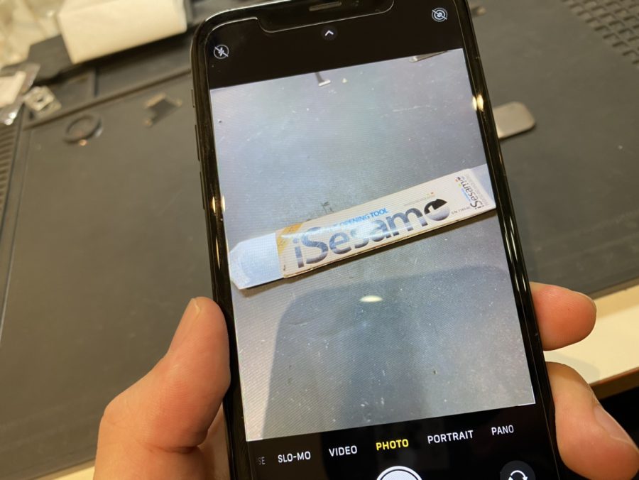 iPhoneX(アイフォン)のカメラがうまく動かない……。スマホ修理工房ならデータそのまま即日修理いたします！