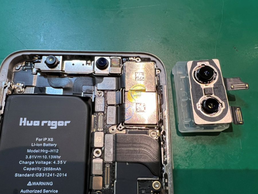 iPhoneXS(アイフォン)のアウトカメラ交換ならスマホ修理工房にお任せください！