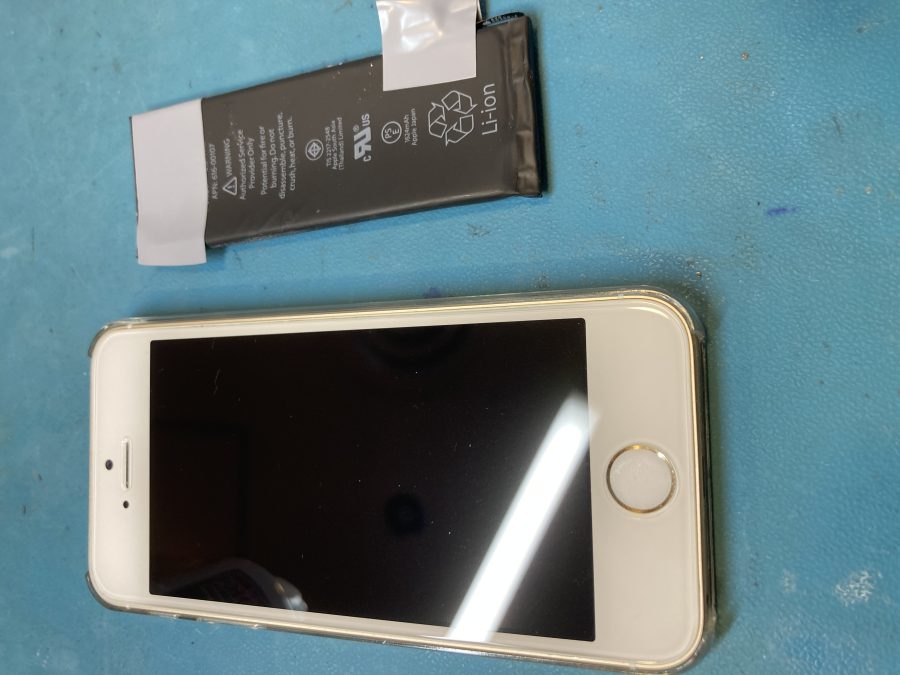 iPhoneSE第一世代（アイフォンエスイー）のバッテリー交換！！最短60分から！【スマホ修理工房札幌店】