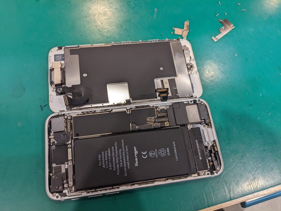 iPhone8(アイフォン)のバッテリー交換はスマホ修理工房ペリエ千葉店へ！