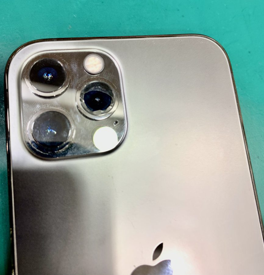 【カメラレンズ修理】iPhone12Pro(アイフォン12プロ)外のレンズが割れてしまった【スマホ修理工房 テラスモール湘