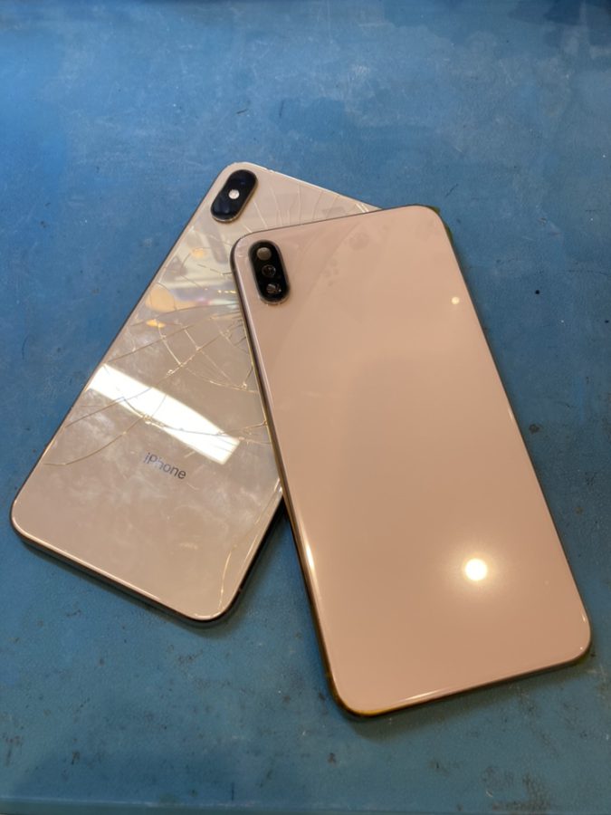 iPhoneXS(アイフォンテンエス)背面が割れてしまったものも即日修理！【スマホ修理工房　仙台PARCO２店】