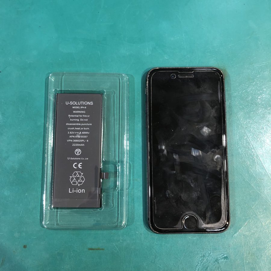 iPhone（アイフォン）8バッテリー交換！たった15分で新品バッテリーへ交換！「スマホ修理工房ココリア多摩センター店」