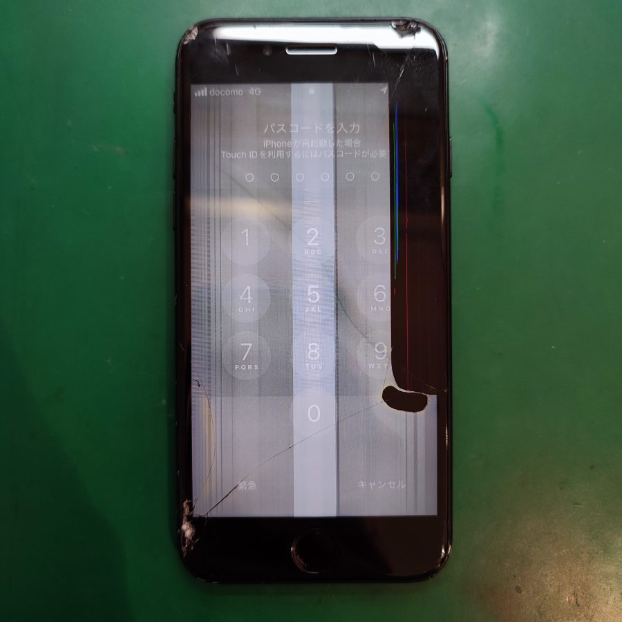 【iPhoneSE(第２世代)】液晶破損、画面交換の修理【スマホ修理工房 戸塚モディ店】