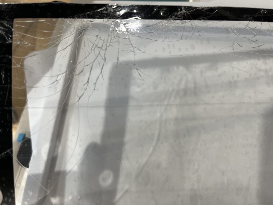 iPad7(アイパッド)の画面割れ修理なら即日修理可能なスマホ修理工房ペリエ千葉店へどうぞ！