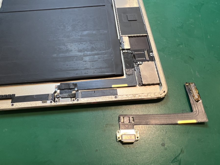 充電出来なくなったiPad Air2(アイパッド)のLightningコネクタ交換を行いました！