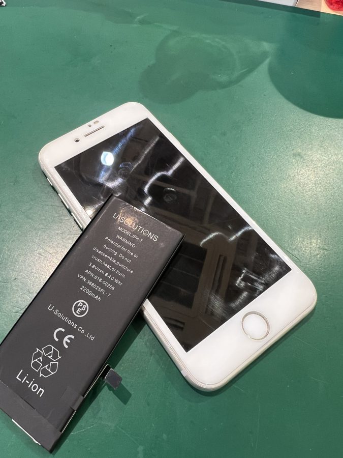 iPhone7(アイフォン)のバッテリー交換修理ならiPhone修理工房水戸オーパ店へ！！即日対応可能です！！