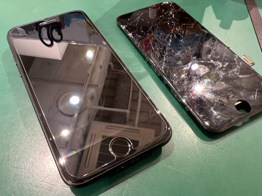 iPhone7(アイフォン)を自転車から落としてしまい画面が粉々に。。。そんな時はiPhone修理工房水戸オーパ店へ！！