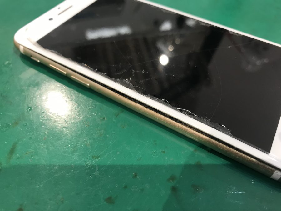 長年使っているiPhone7(アイフォン)のバッテリー交換修理を行いました！