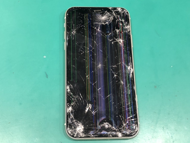 坂城町のお客様よりiPhone11の画面修理のご依頼をいただきました【スマホ修理工房イオンモール松本店】