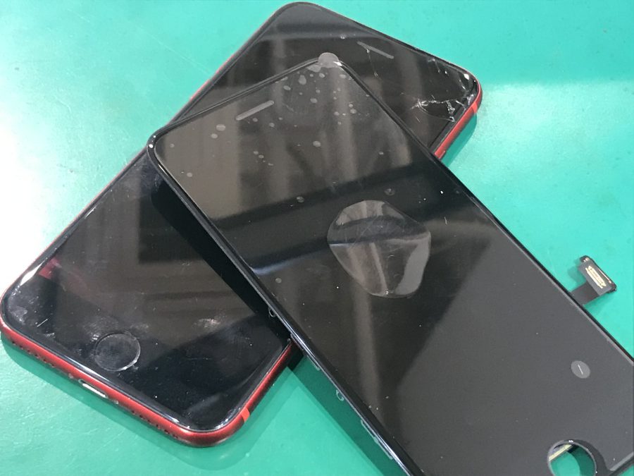 iPhone8(アイフォン)の画面交換修理を行いました！
