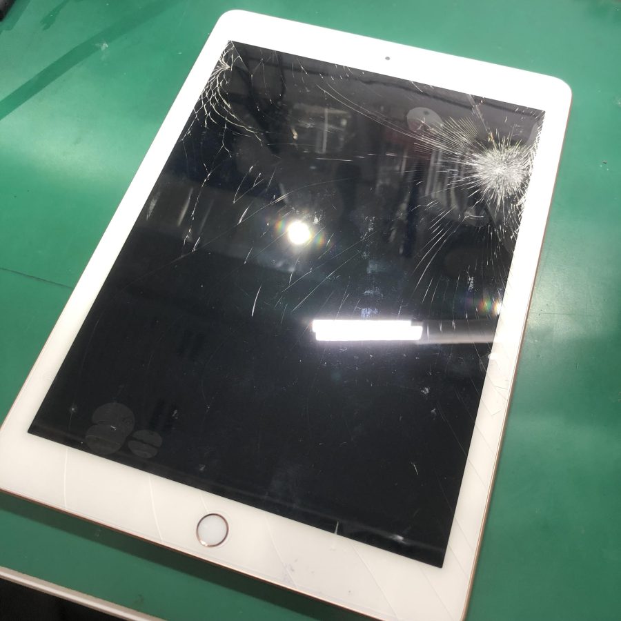 iPad 第6世代（A1893/A1954）のガラス割れなら、即日修理・データそのままの「スマホ修理工房　池袋P'パルコ本店」