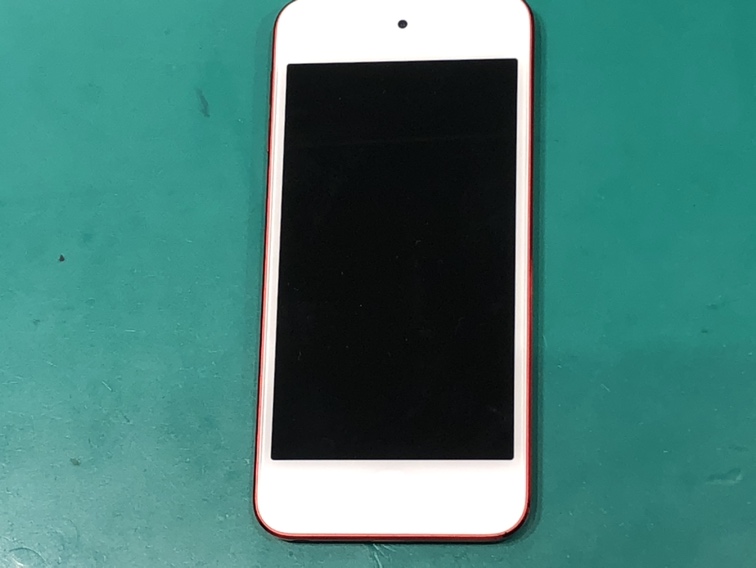 バッテリー膨張したiPod touch(アイポッドタッチ)7をバッテリー交換！【スマホ修理工房イオンモール松本店】