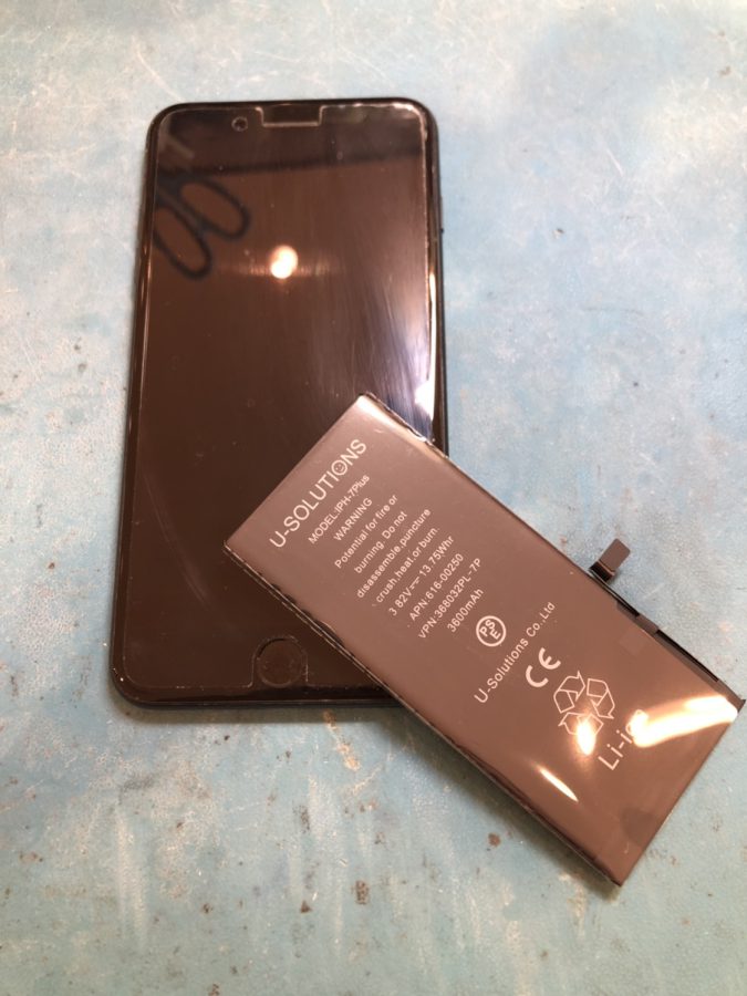 充電の減りが早い……iPhone7(アイフォンセブン)のバッテリー修理させて頂きました【スマホ修理工房　仙台PARCO２店