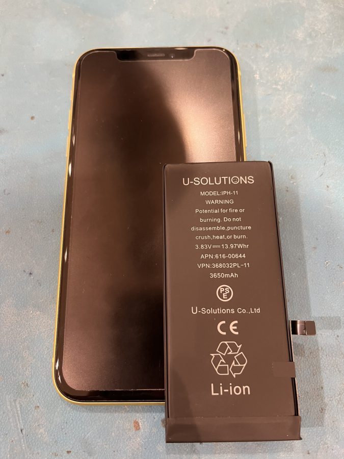 最近バッテリーの減りが早くなってきた…iPhone11(アイフォンイレブン)バッテリー交換のご依頼承りました!!
