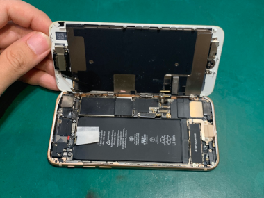 iPhone8（アイフォン8） 水没復旧作業【スマホ修理工房ココリア多摩センター店】
