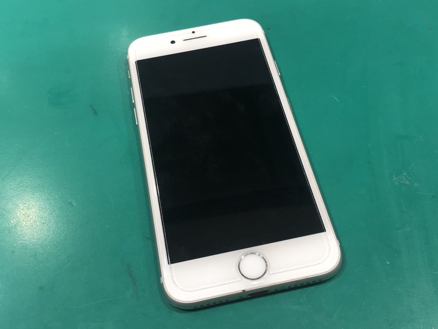 iPhone7のバッテリーが膨張してしまった(^_^;)そんな時はスマホ修理工房イオンモール松本店にお任せください！！【i