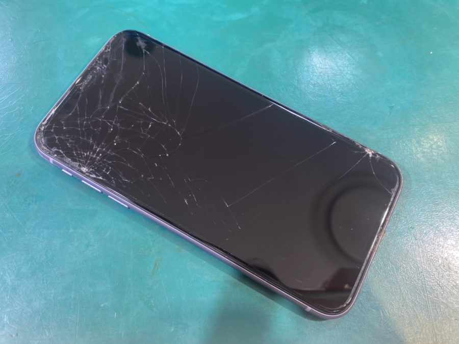 iPhone11（アイフォン11）画面割れ　修理【スマホ修理工房ココリア多摩センター店】