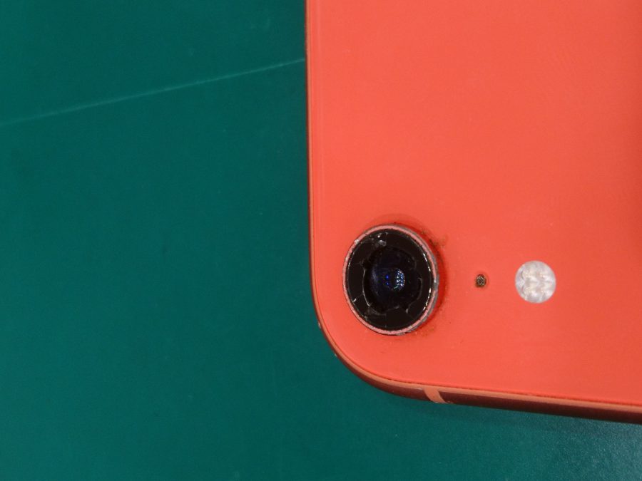 【カメラレンズ修理】iPhoneXR(アイフォンXR)落としてレンズが割れてしまった。スマホ修理工房 テラスモール湘南店