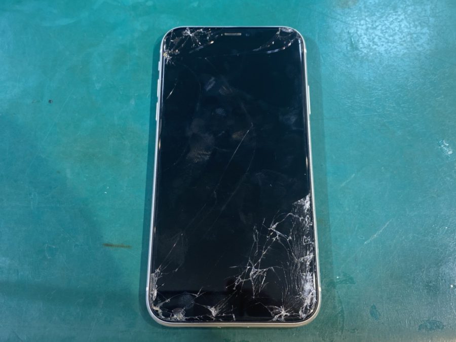 iPhoneXR（アイフォンXR）タッチ不可＆画面割れ【スマホ修理工房ココリア多摩センター店】