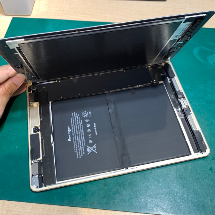 iPadPro9.7inchモデル（アイパッドプロ9.7）バッテリー交換　【スマホ修理工房多摩センター店】